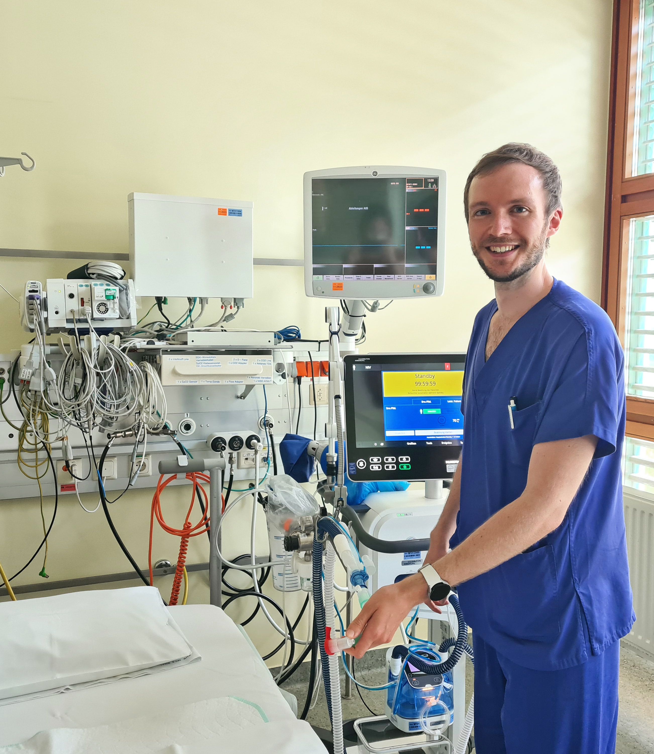 Dr. Bernhard Eichler auf der Intensivstation