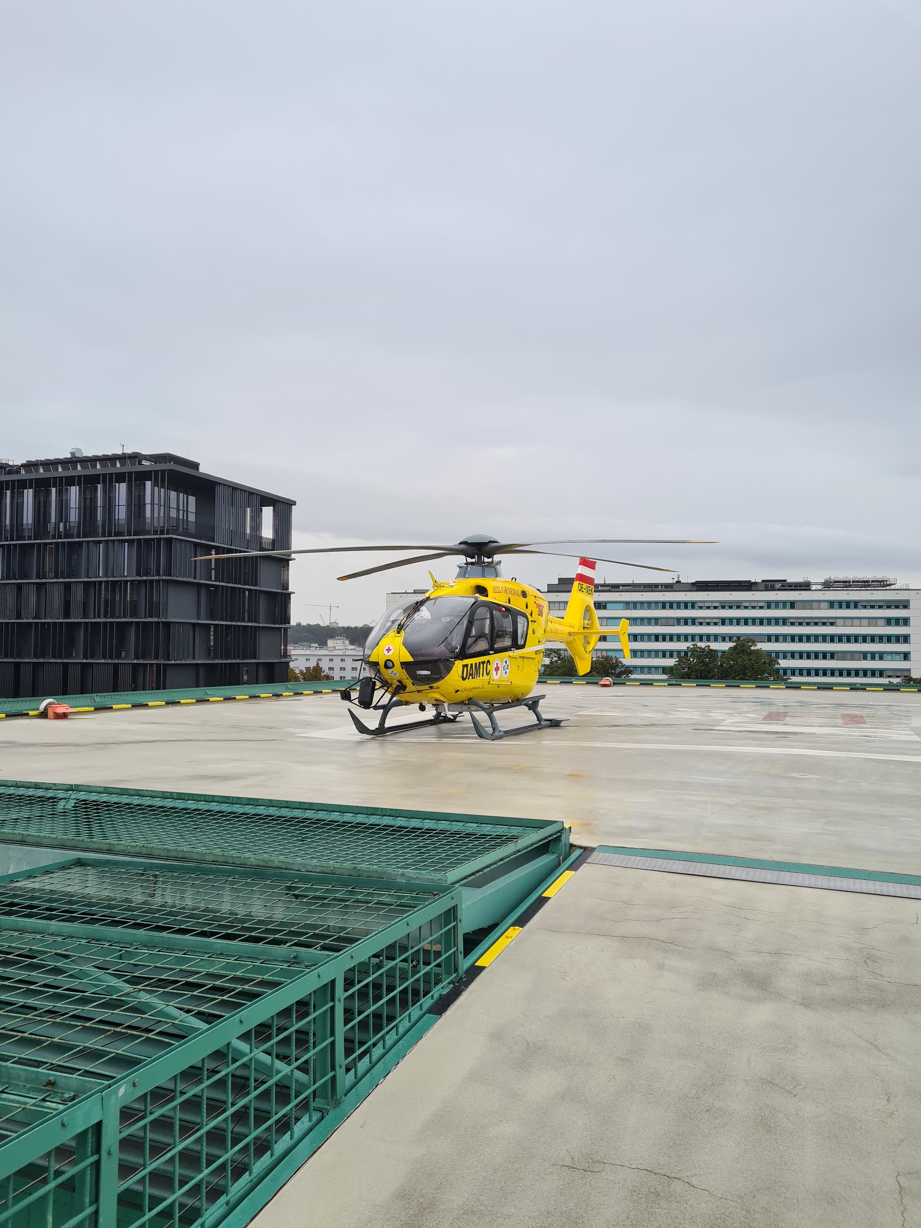 C10 am Hubschrauberlandeplatz