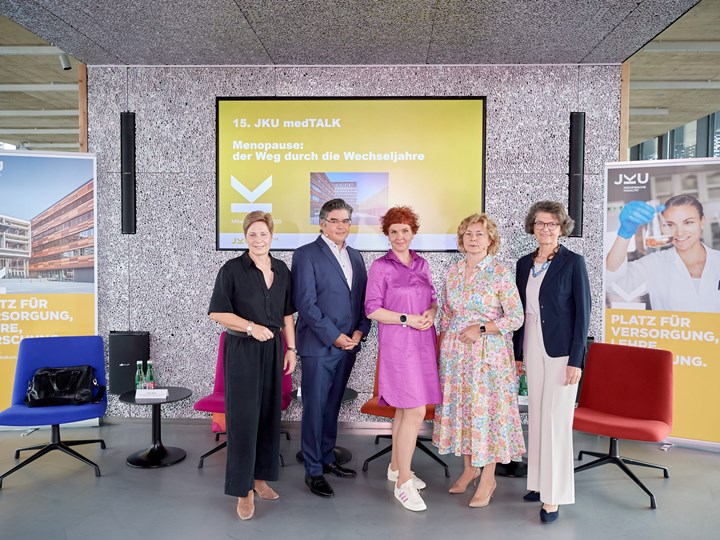 v. l. n. r. : Vizerektorin Mag.a Dr.in Elgin Drda, Priv.-Doz. Dr. Omar Josef Shebl, Daniela Ullrich, Univ.-Prof.in Dr.in Erika Zelko, Dr.in Christine Haiden