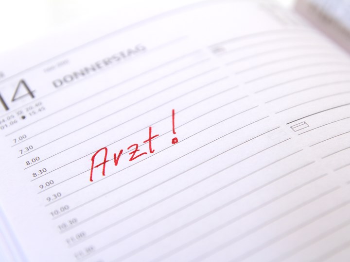 Terminkalender mit eingetragenem Arzttermin