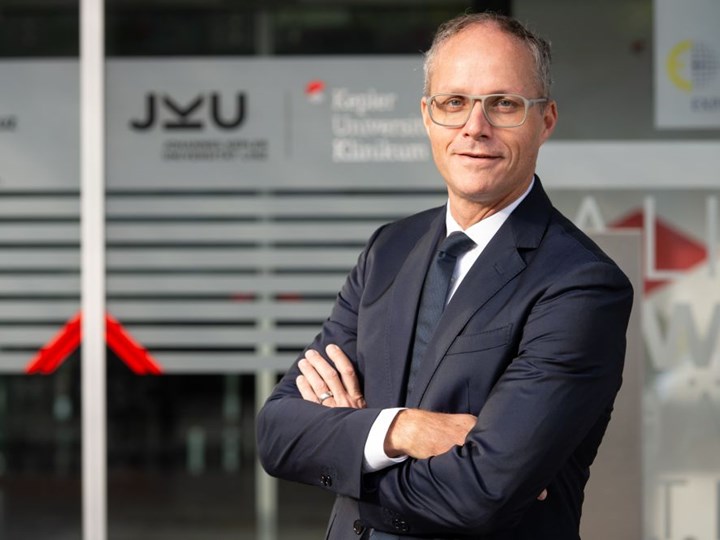 Prof. Clemens Schmitt