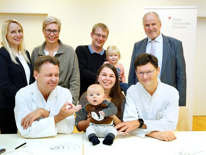 Arzte mit glücklicher Familie