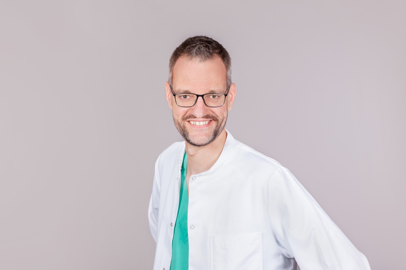 Profilbild von OA Dr. Simon Wilhelm Stöcklegger 