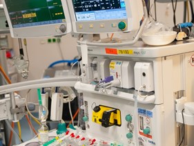 Überwachungsmonitor im OP