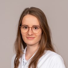 Profilbild von Ass. Dr.in Julia Szegedi